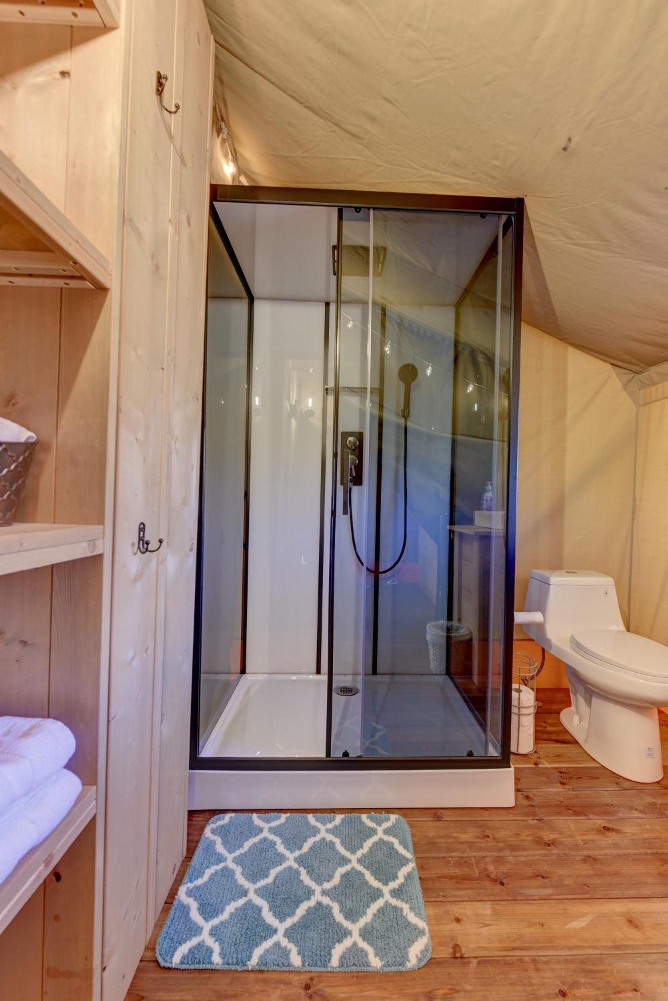 12 Fires Luxury Glamping With Heating #1 Hotel Johnson City Exterior foto